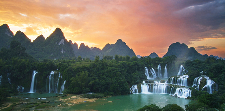 Vietnam 6 Nights/7 Days